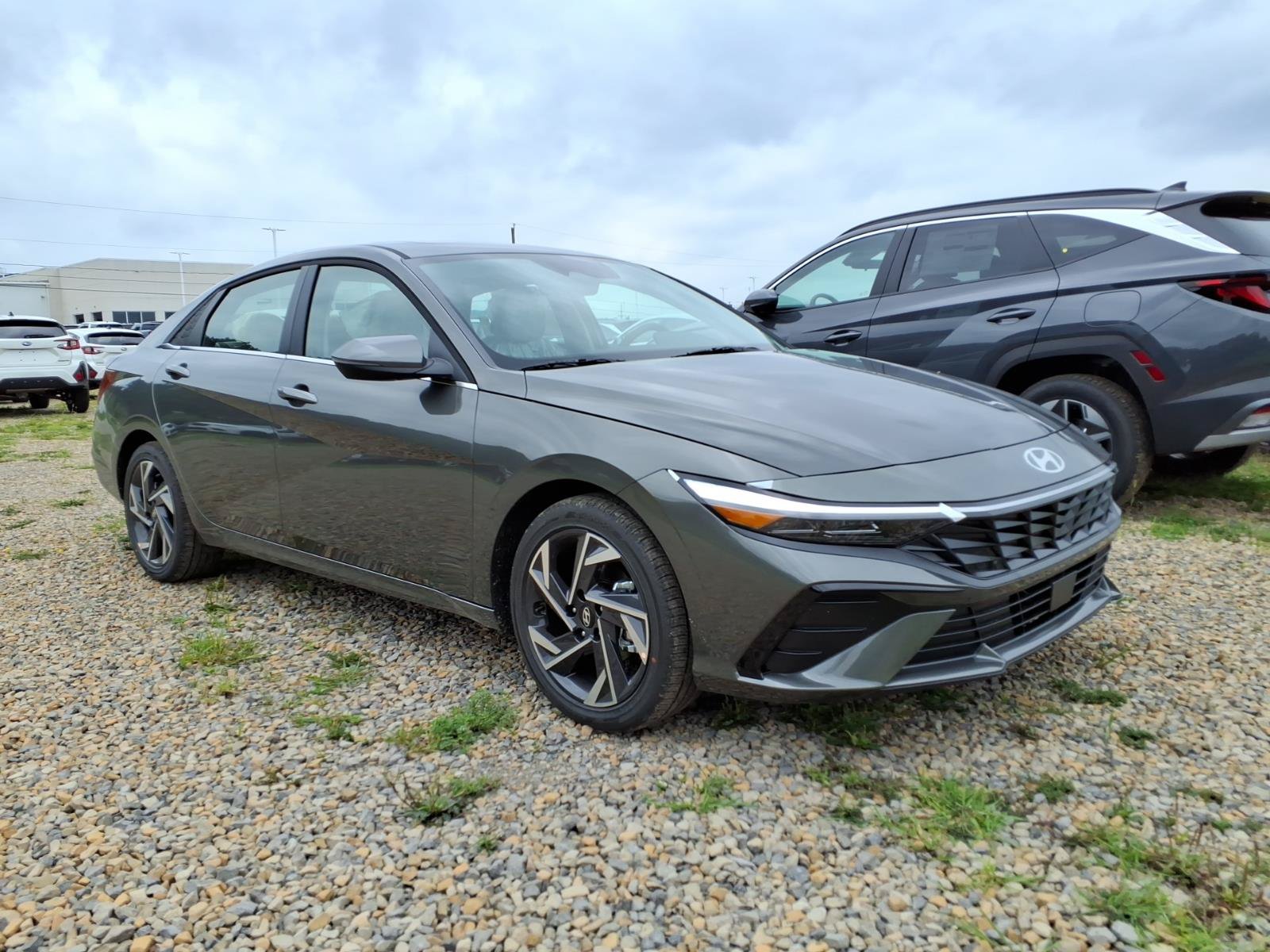 New 2026 Hyundai Elantra Limited FWD image 1