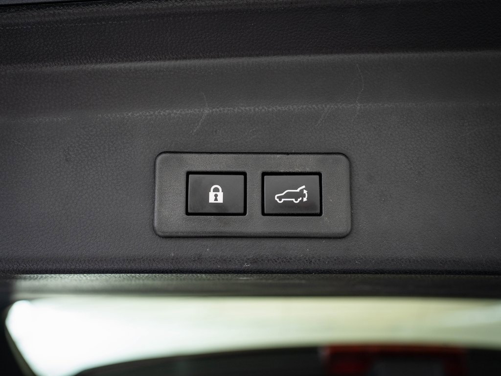 Used 2025 Subaru Ascent Touring w/ Popular Package #2 image 19