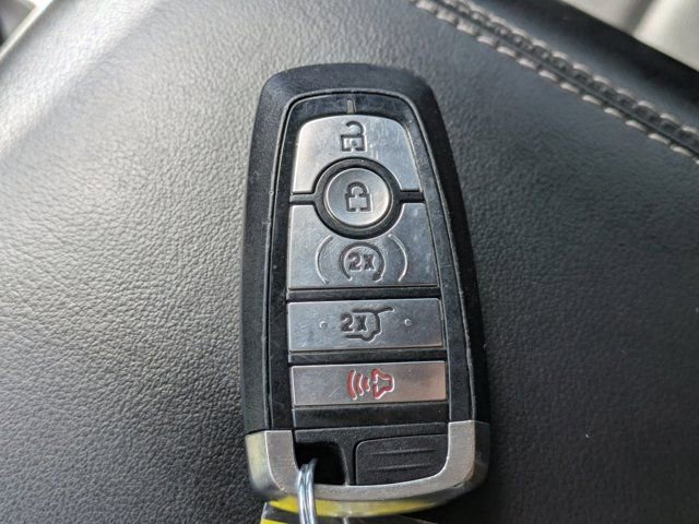 Used 2020 Ford Explorer XLT w/ Equipment Group 202A RWD image 24