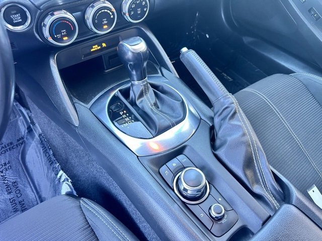 Used 2018 FIAT 124 Spider Classica w/ Technology & Siriusxm Group image 24