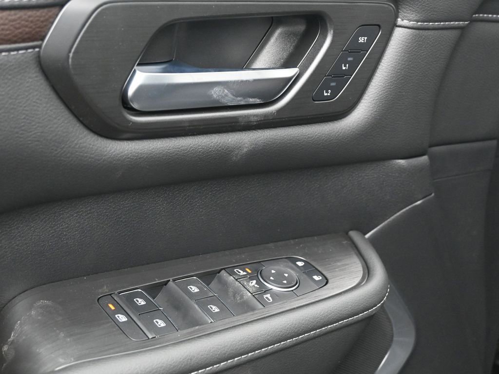 New 2026 Nissan Armada Platinum Reserve image 16