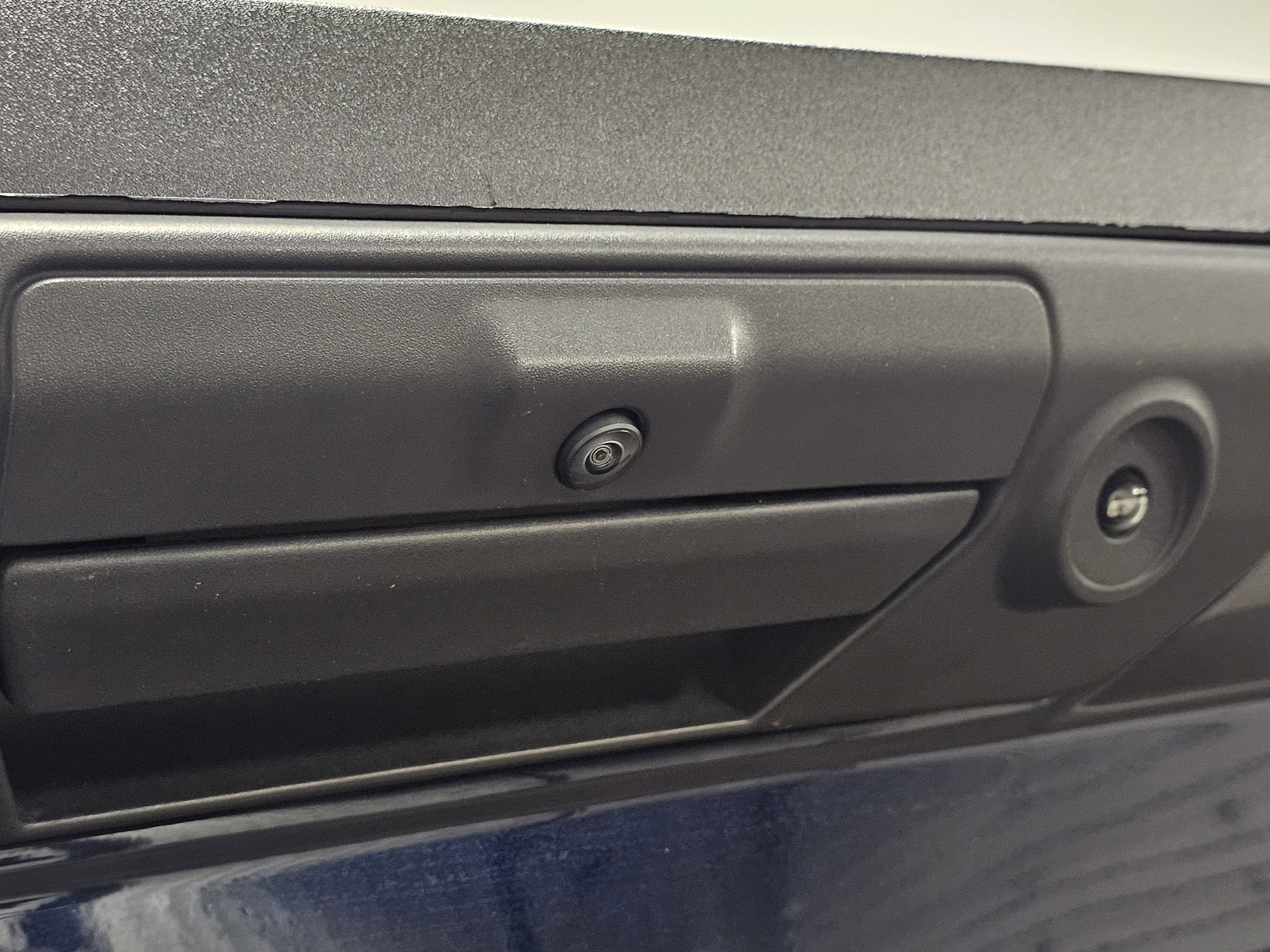 Used 2023 Ford F150 Lightning XLT image 13