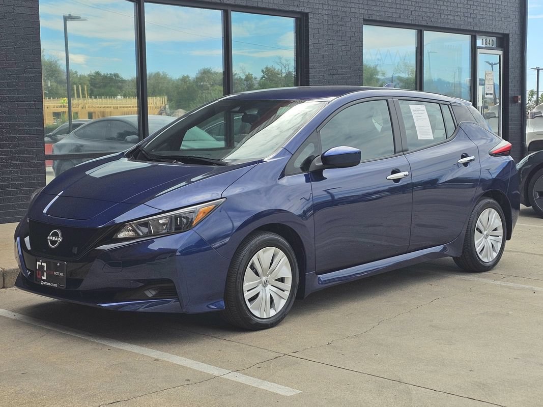 Used 2025 Nissan Leaf S FWD image 5