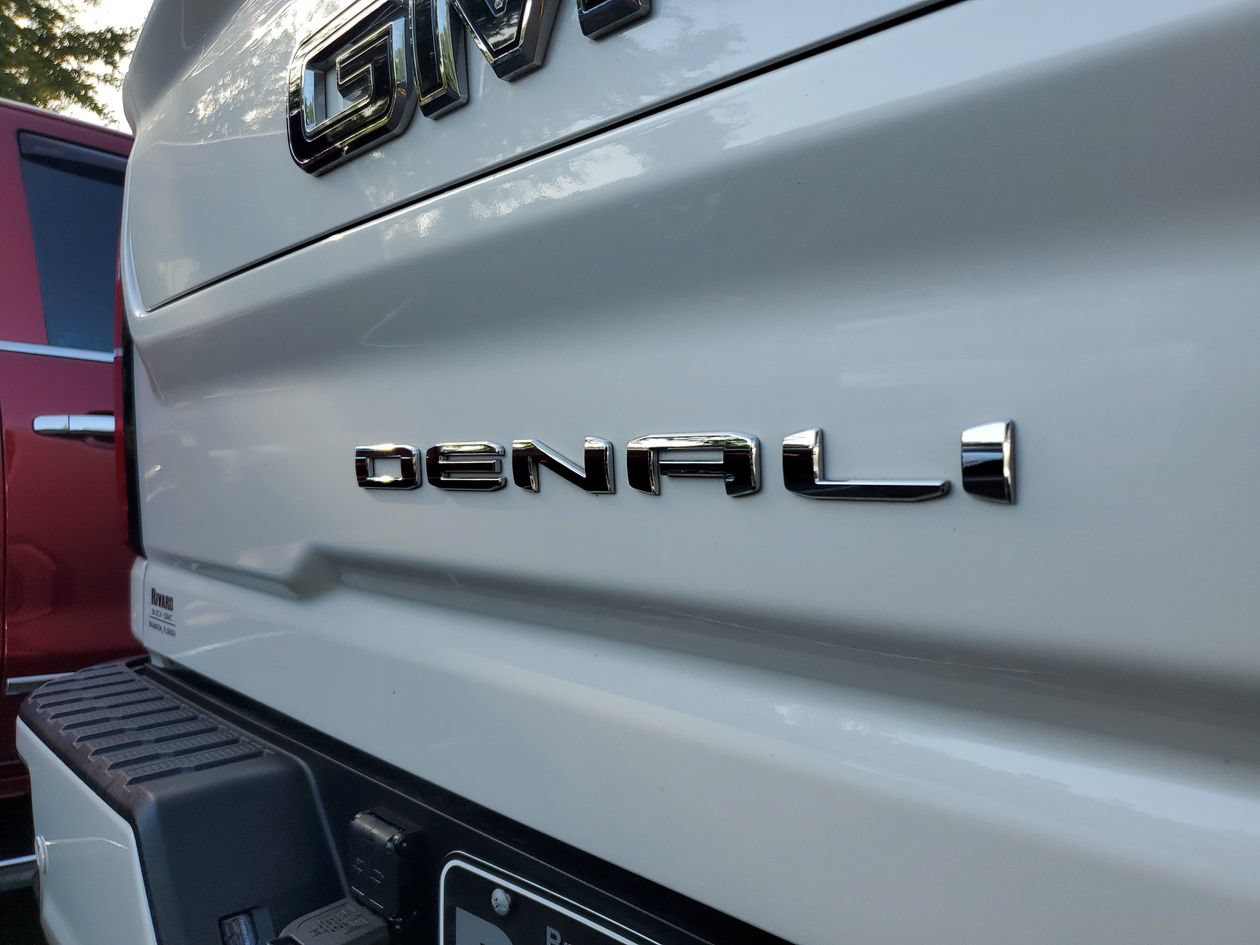 Used 2025 GMC Sierra 3500 Denali Ultimate AWD/4WD image 8