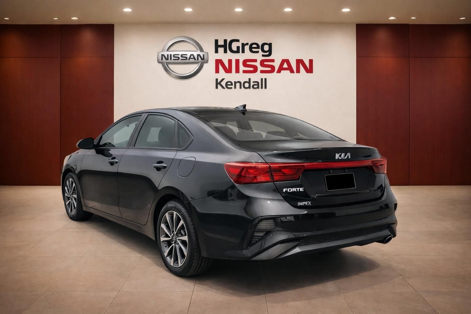 Used 2023 Kia Forte LXS w/ LXS Technology Package FWD image 2