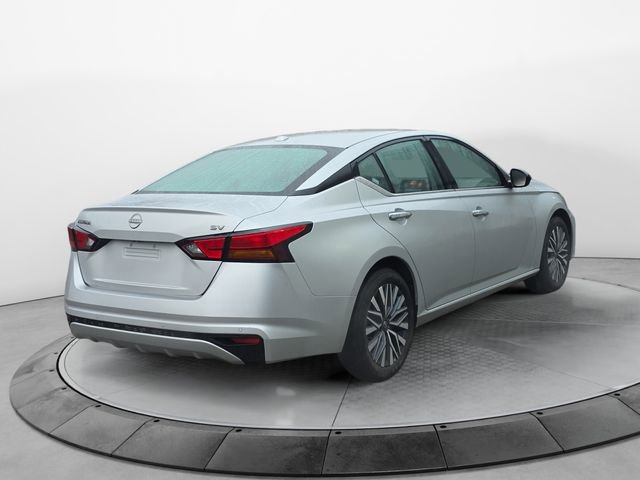 Used 2024 Nissan Altima 2.5 SV image 5