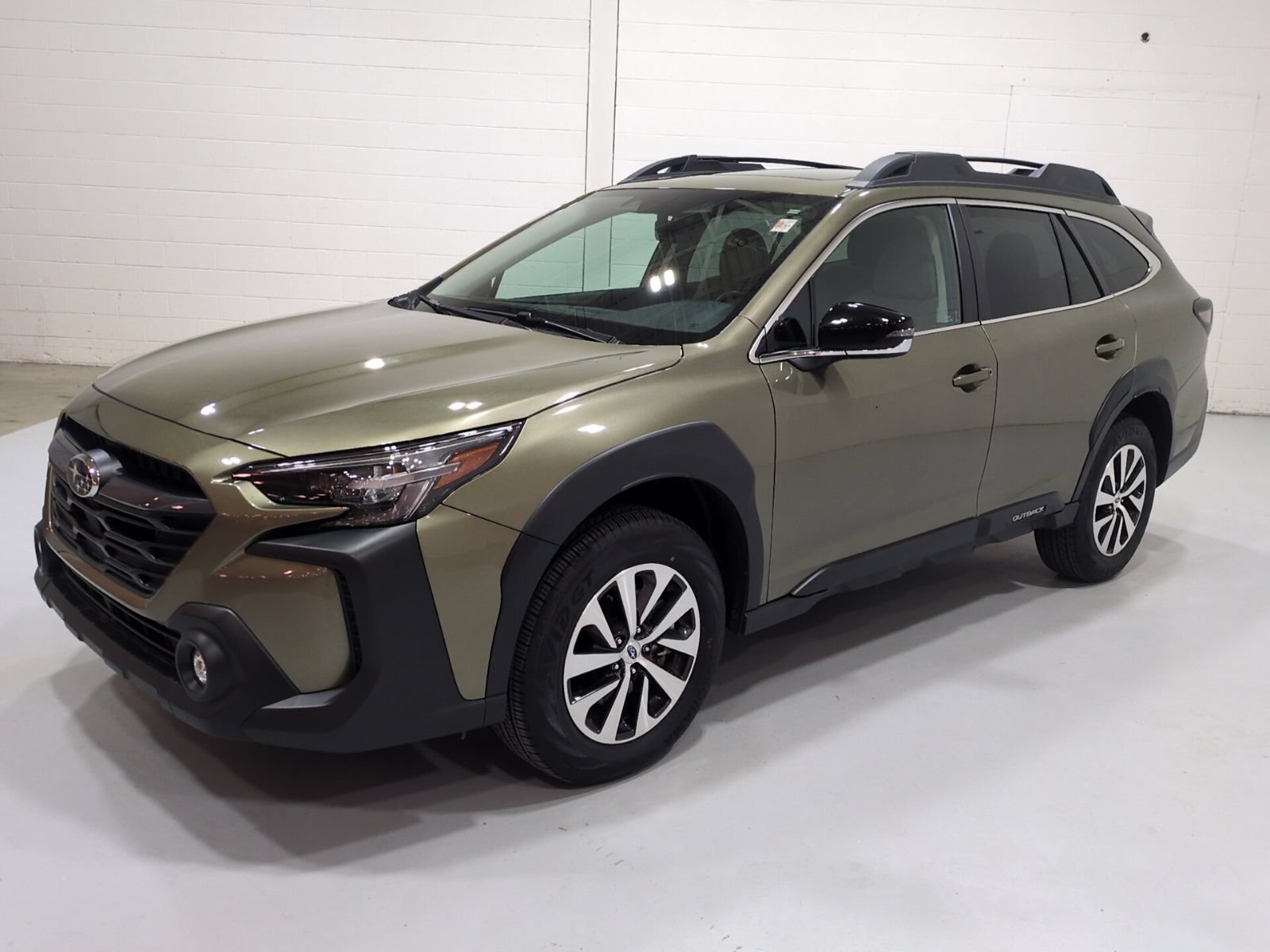 Certified 2025 Subaru Outback Premium w/ Popular Package #1A AWD/4WD image 7