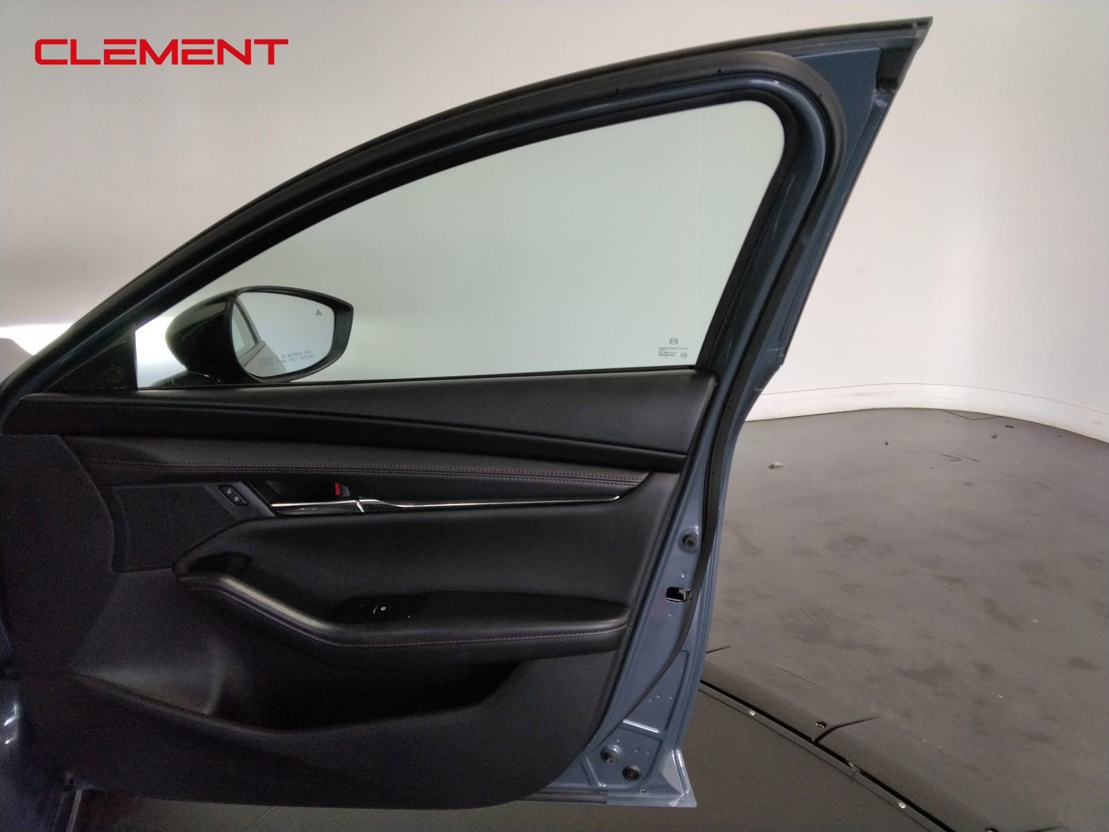 Used 2024 MAZDA MAZDA3 s image 33