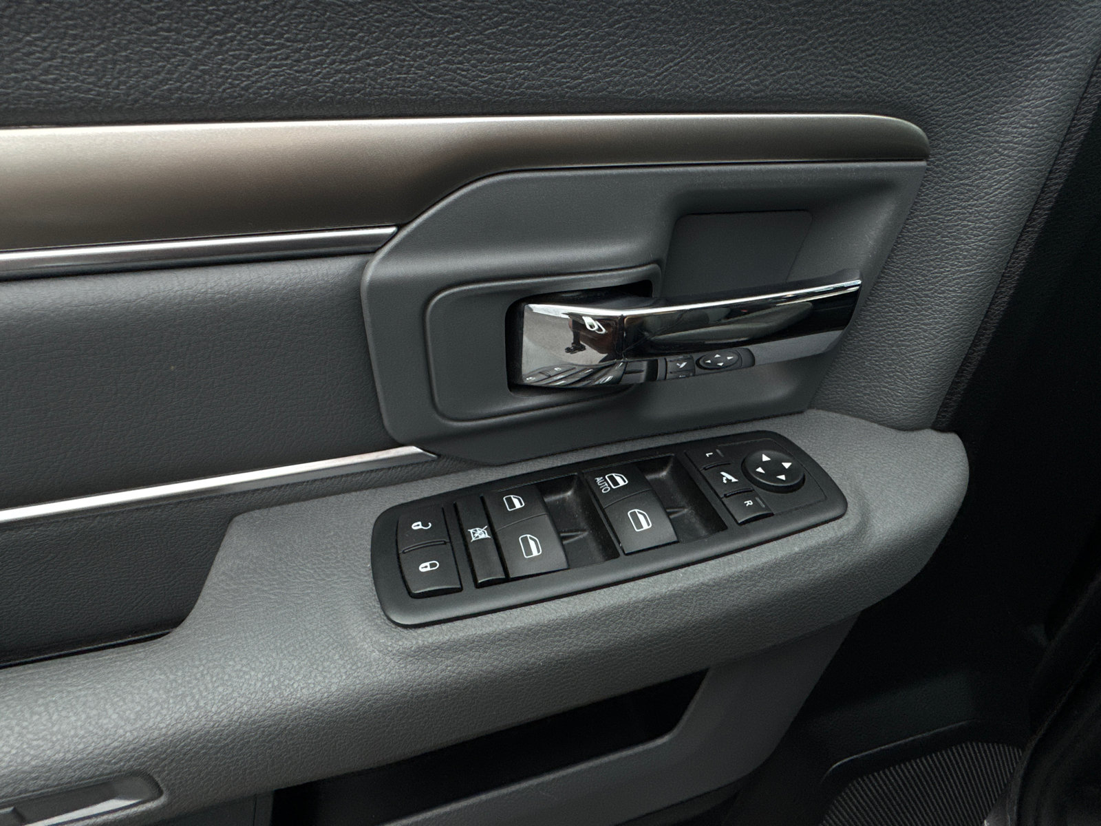 Used 2015 RAM 1500 Big Horn AWD/4WD image 12