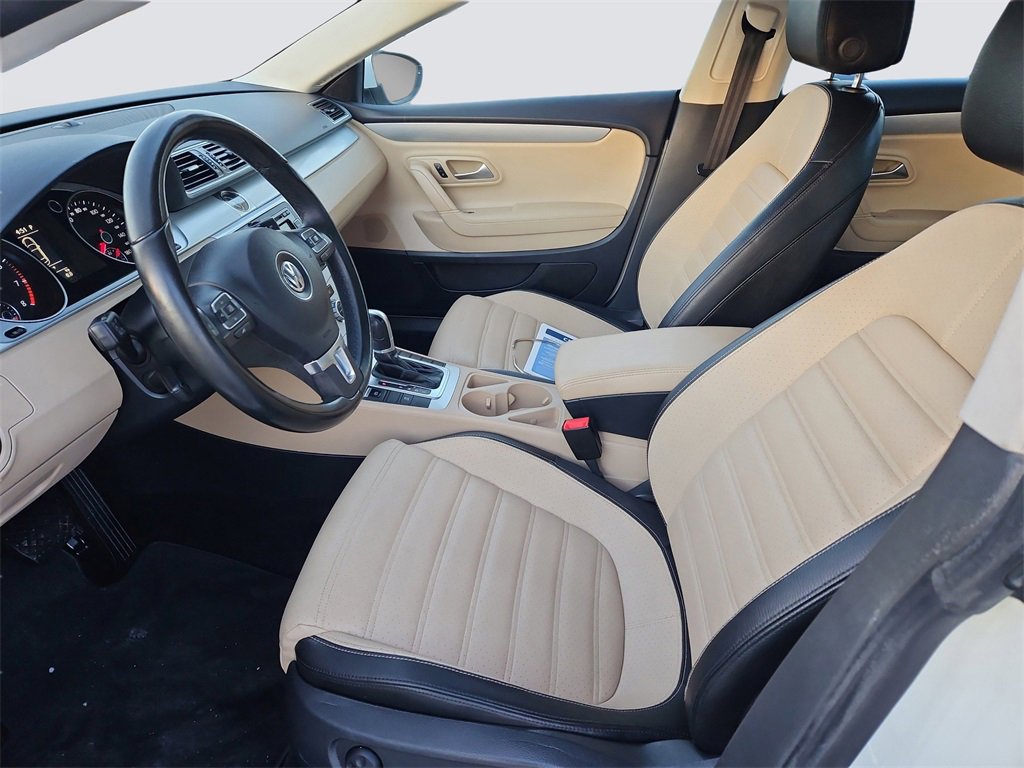 Used 2013 Volkswagen CC Sport image 26