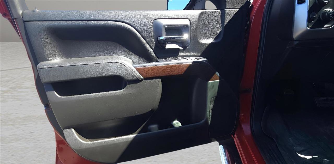 Used 2015 GMC Sierra 1500 SLE w/ SLE Value Package AWD/4WD image 8