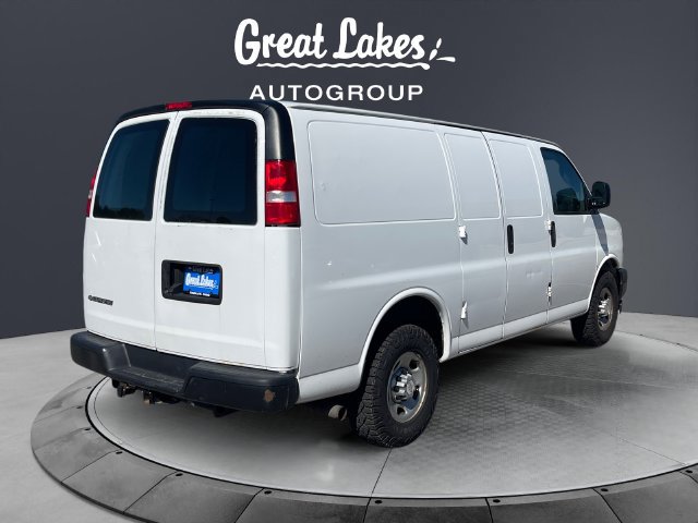 Used 2018 Chevrolet Express 2500 RWD image 5