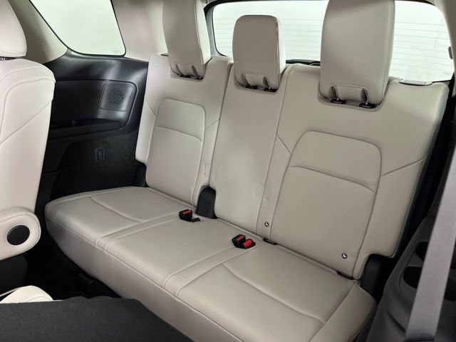 New 2026 Nissan Pathfinder SL w/ SL Premium Package FWD image 48