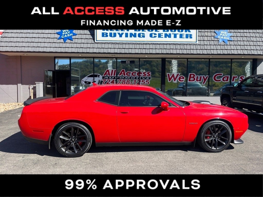 Used 2022 Dodge Challenger R/T w/ Plus Package image 1