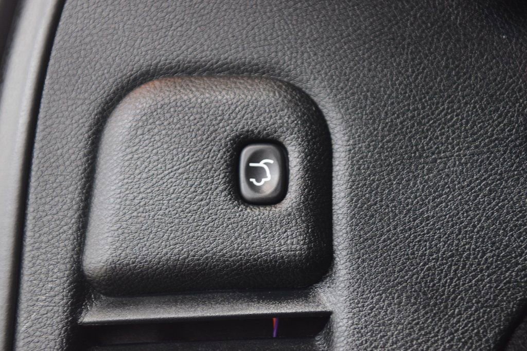 Used 2017 Jeep Grand Cherokee Limited image 26