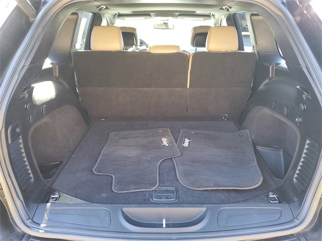 Used 2014 Jeep Grand Cherokee Laredo w/ Security & Convenience Group image 8