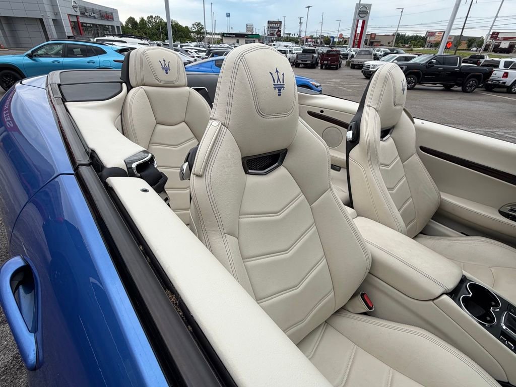 Used 2015 Maserati GranTurismo Sport RWD image 20