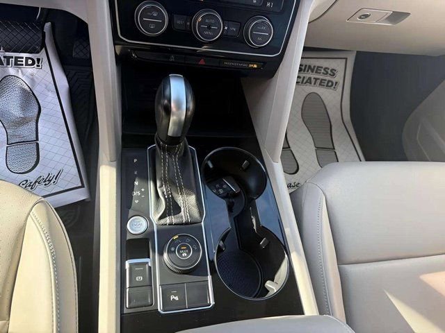 Used 2023 Volkswagen Atlas SEL image 17