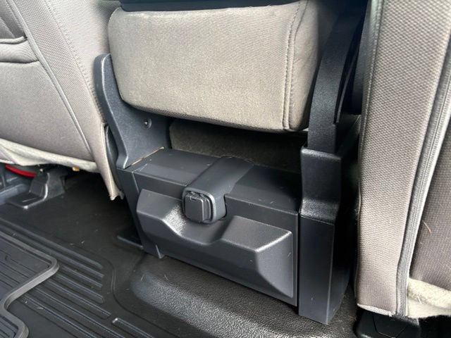 Used 2022 Ford F350 XLT w/ Black Appearance Package AWD/4WD image 32