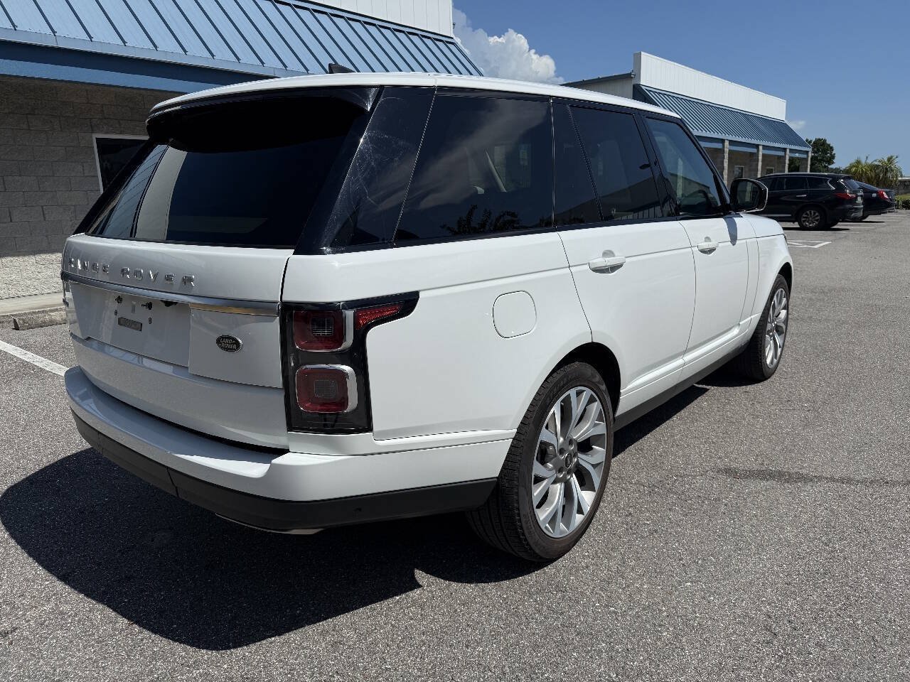 Used 2018 Land Rover Range Rover Supercharged AWD/4WD image 7