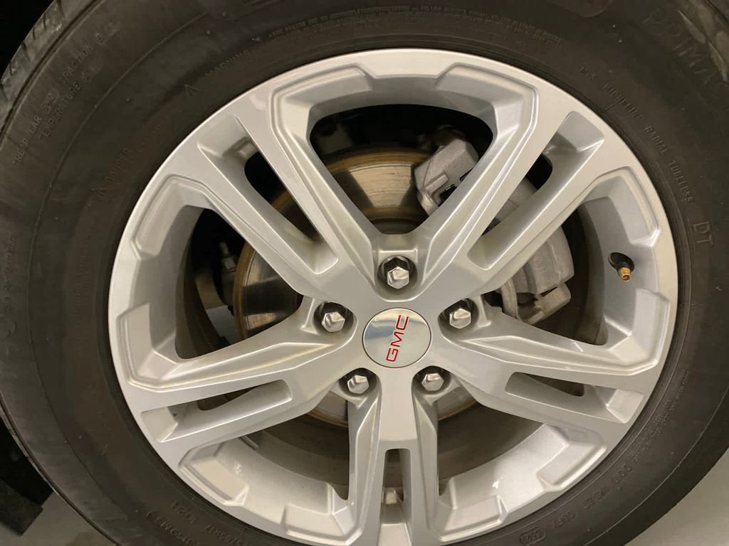 Certified 2023 GMC Terrain SLE image 24