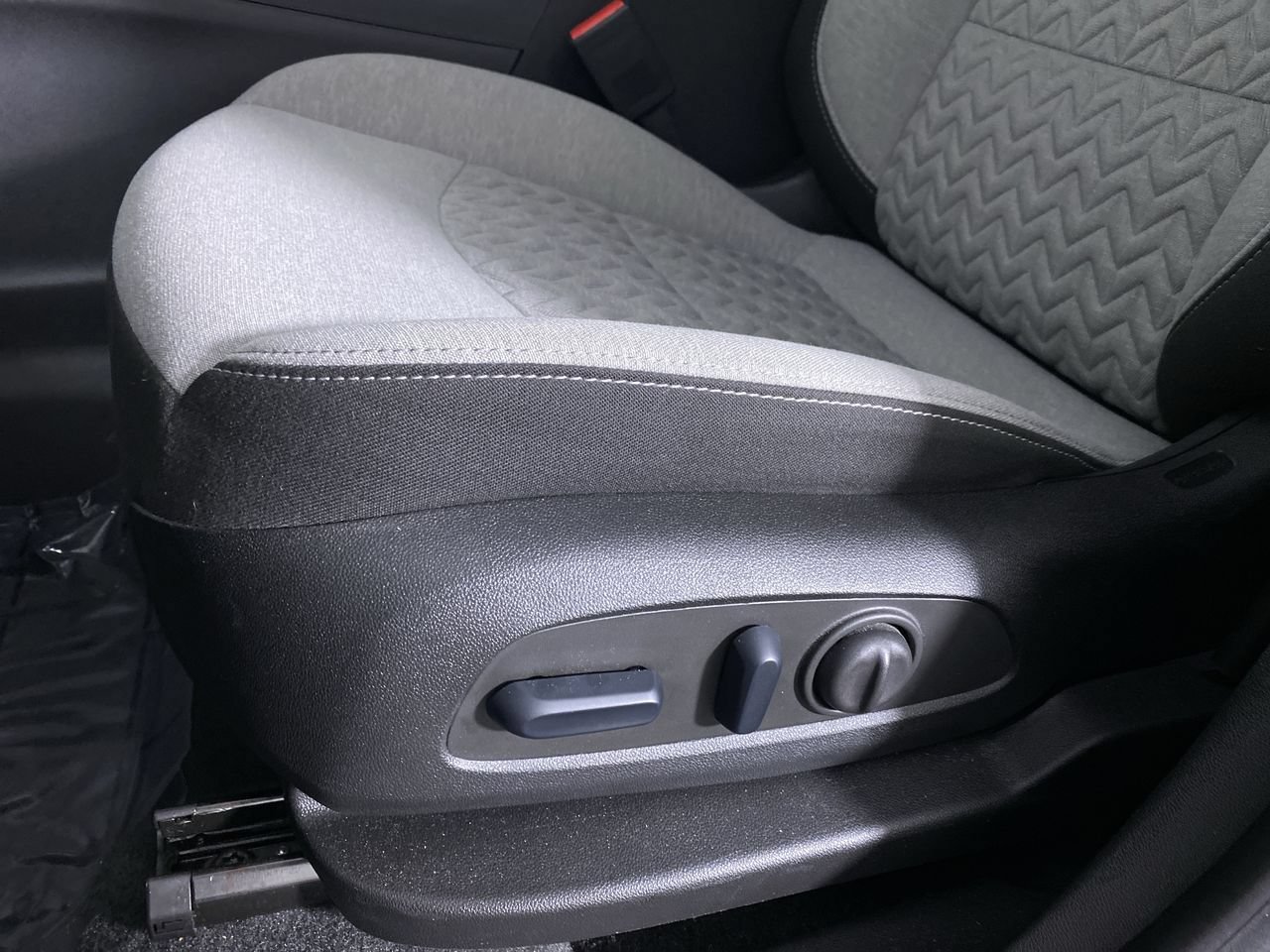 Certified 2024 Chevrolet Equinox LS w/ LS Convenience Package FWD image 9