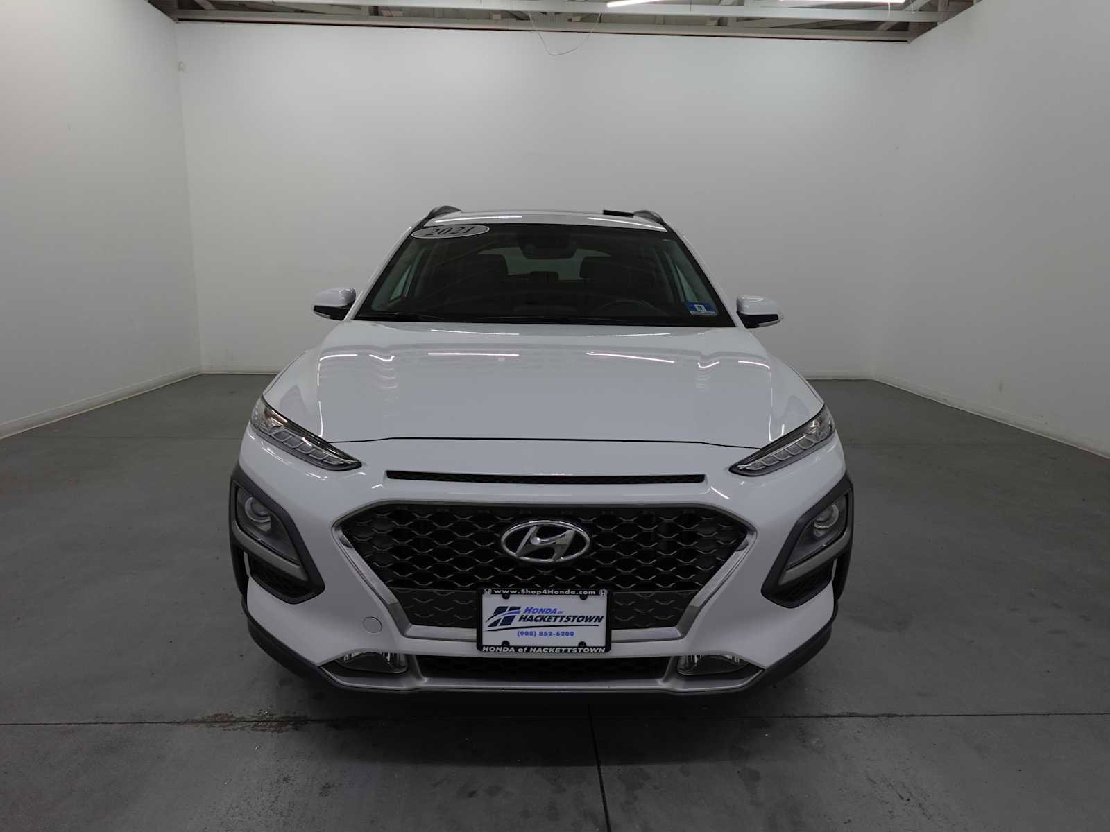 Used 2021 Hyundai Kona Limited AWD/4WD image 2
