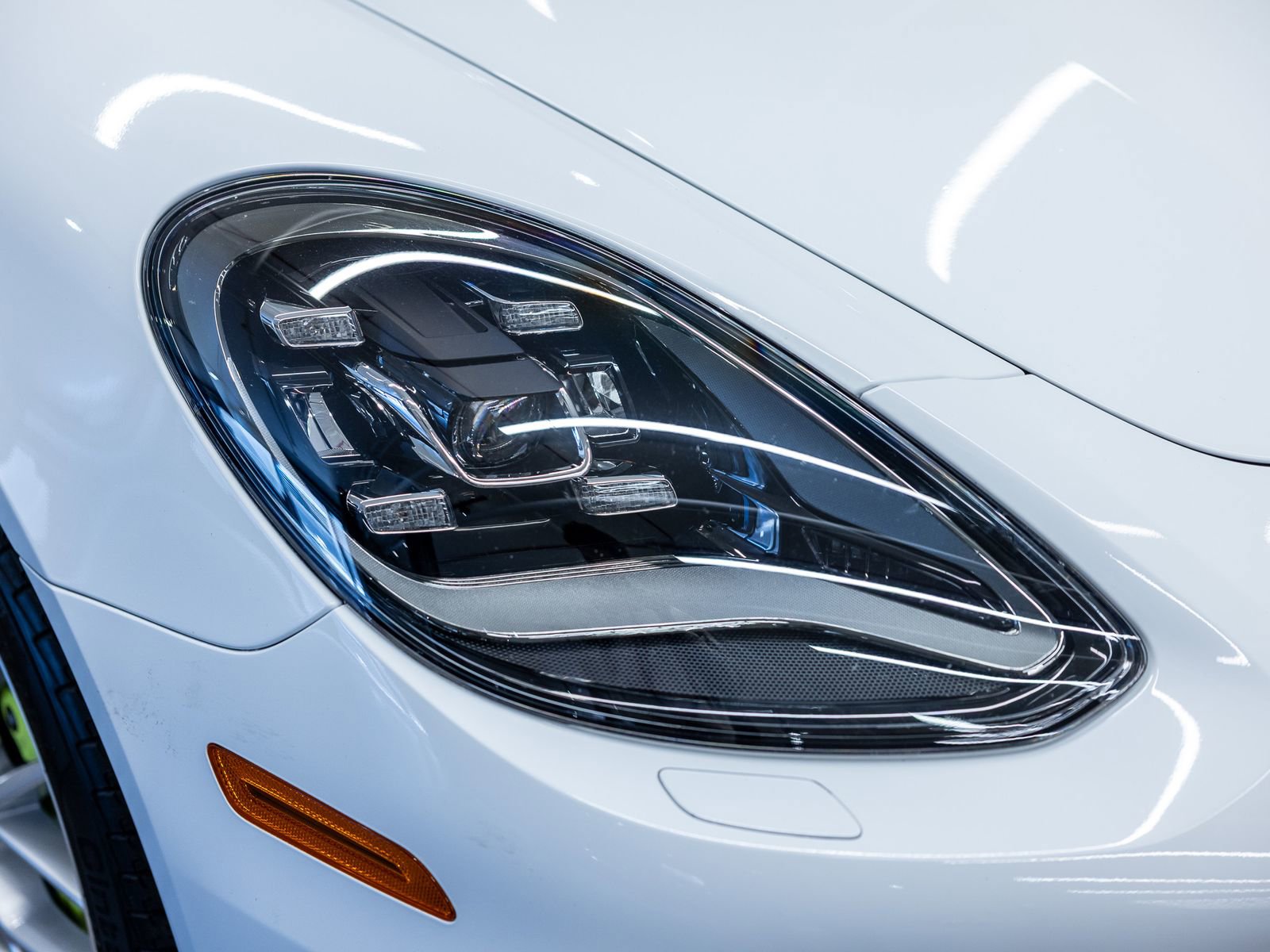 Certified 2020 Porsche Panamera 4 image 14