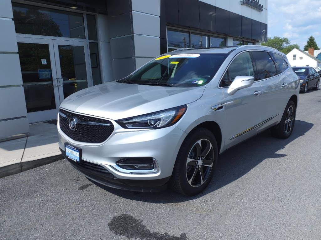 Used 2021 Buick Enclave Essence w/ Sport Touring Edition image 2