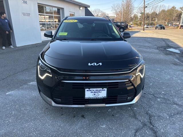 Used 2024 Kia Niro SX image 8