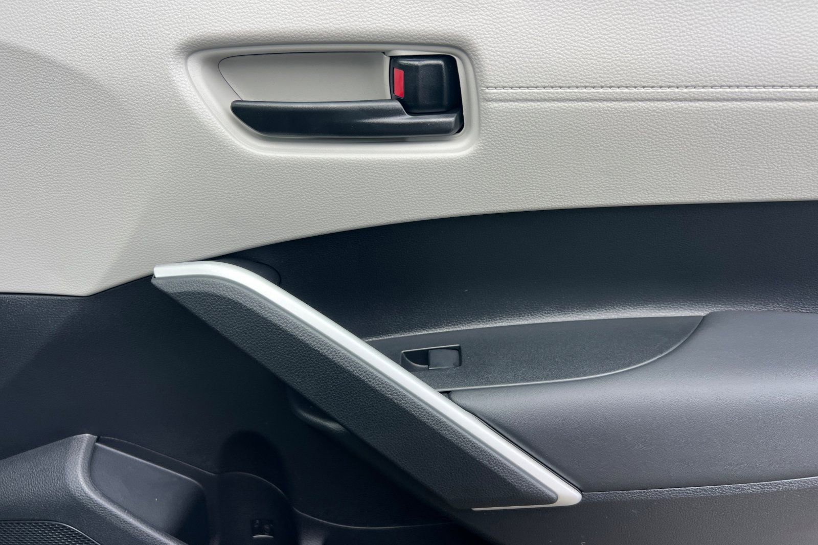 New 2026 Toyota Corolla Cross LE image 20