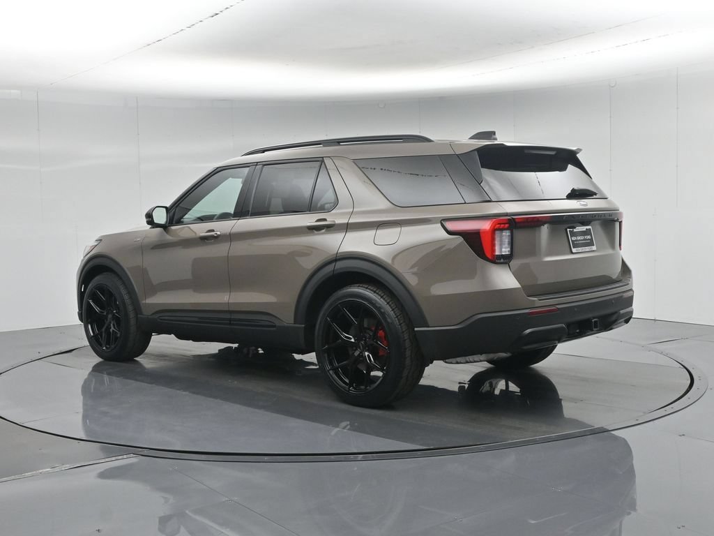 New 2026 Ford Explorer ST-Line w/ ST-Line Street Pack RWD image 6