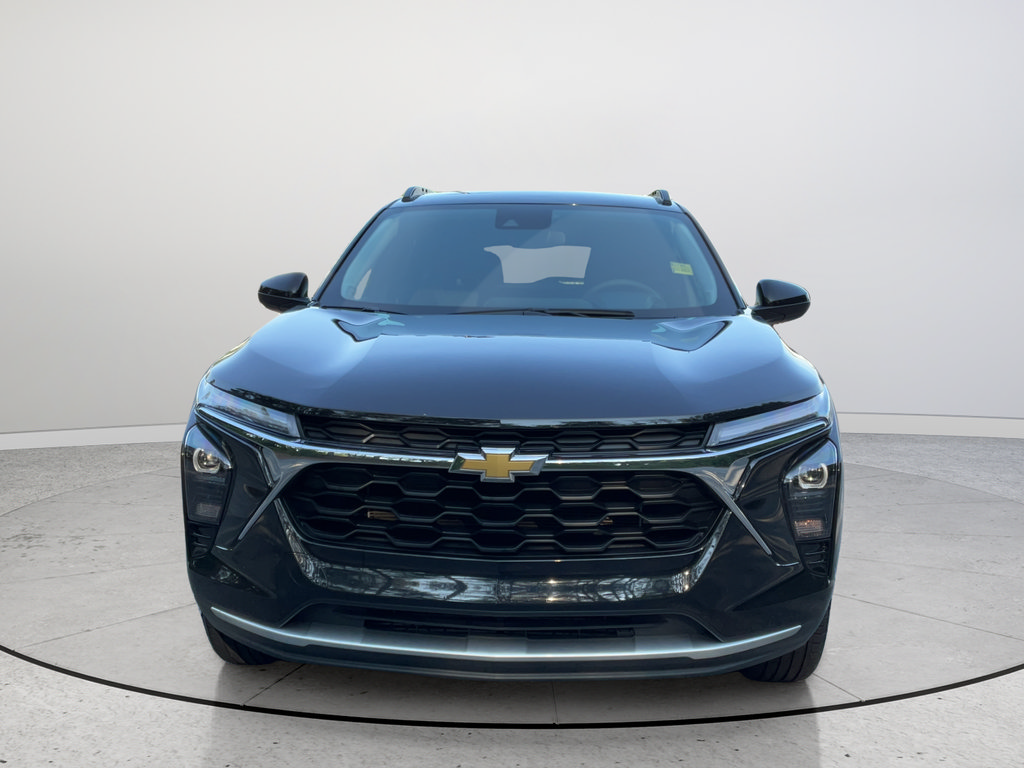 Certified 2025 Chevrolet Trax LT FWD image 4