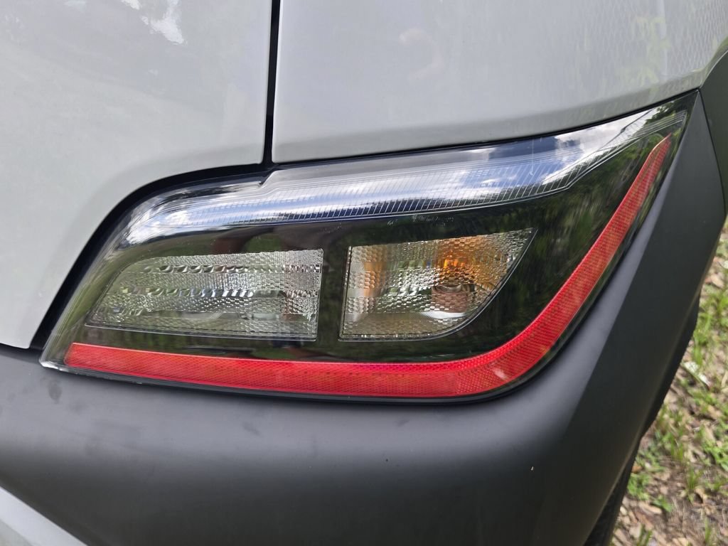 Used 2023 Hyundai Kona SE FWD image 10