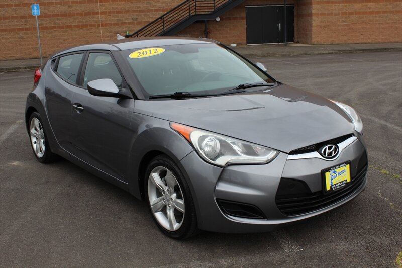 Used 2012 Hyundai Veloster FWD image 1