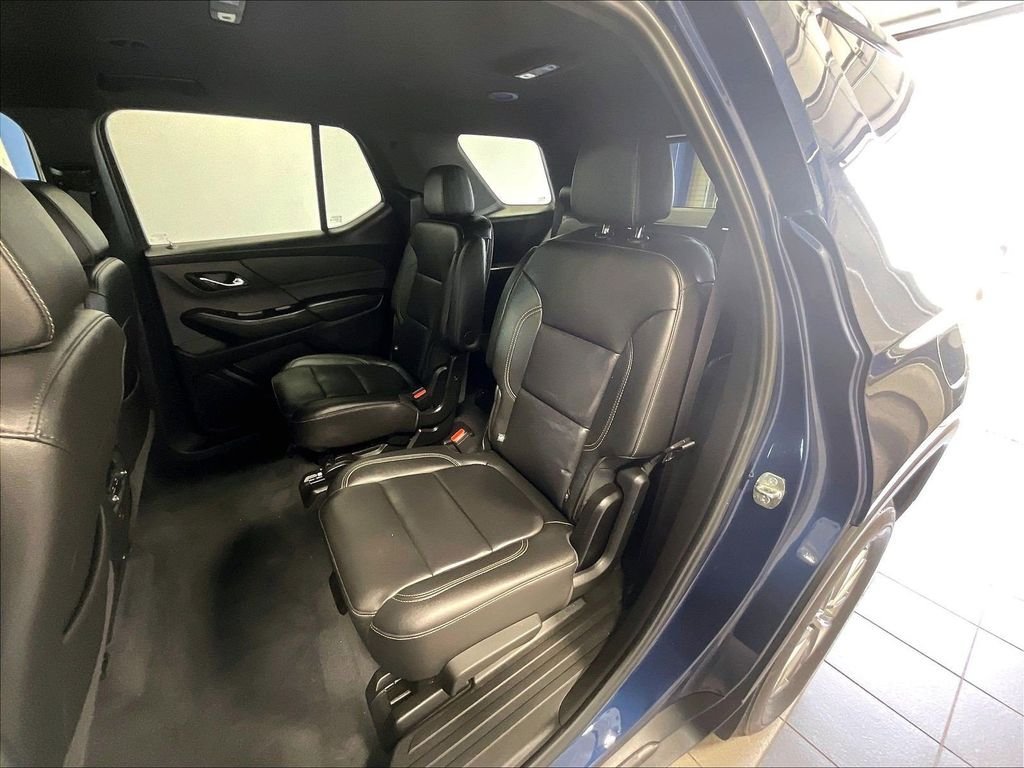 Used 2023 Chevrolet Traverse LT AWD/4WD image 15