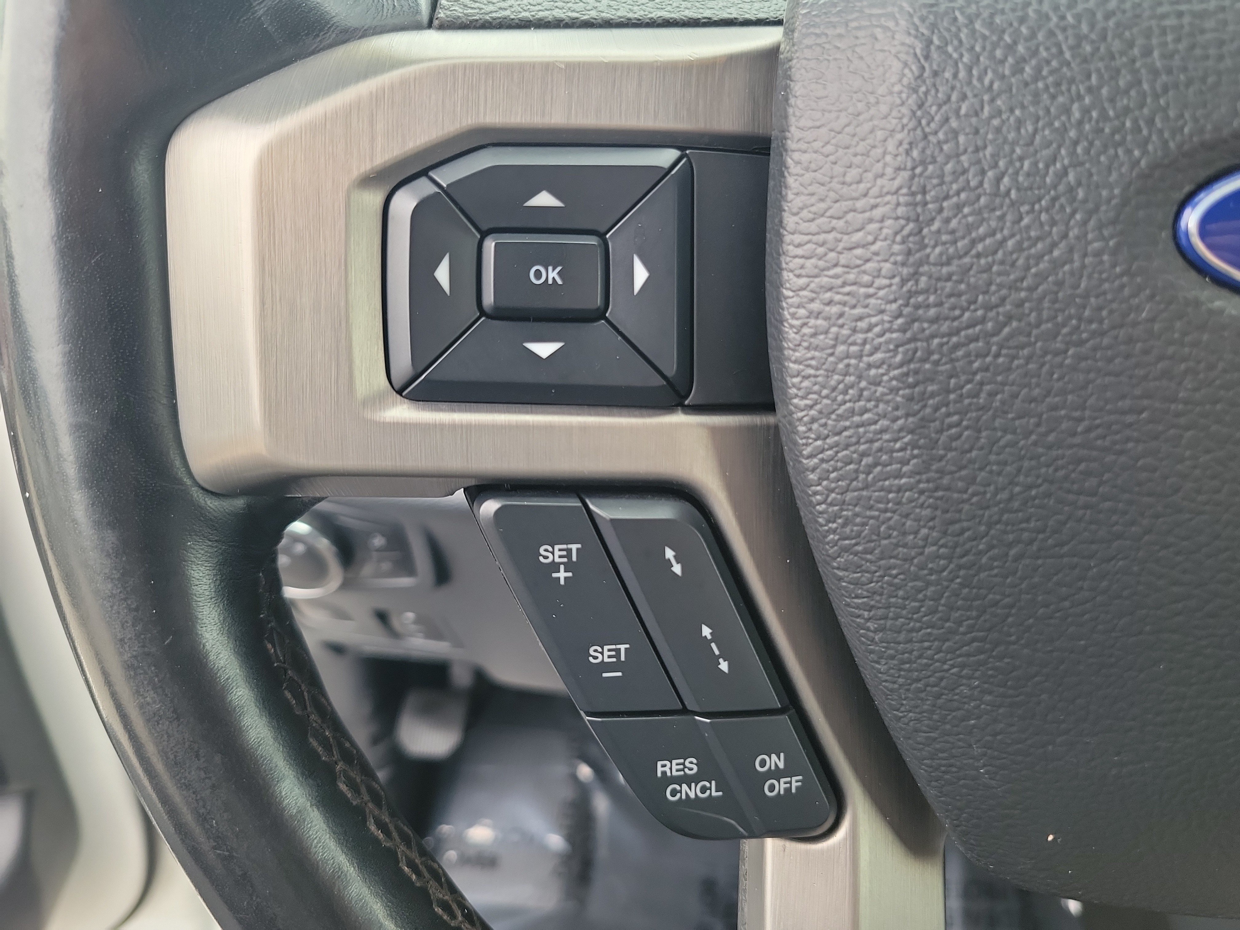 Used 2022 Ford F350 Platinum AWD/4WD image 19