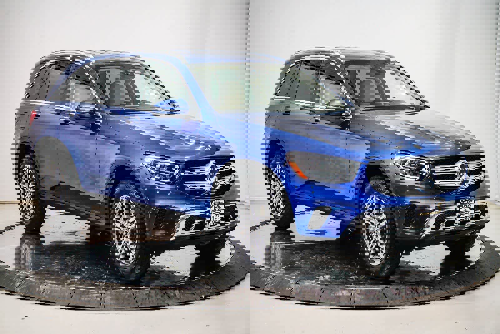 Used 2022 Mercedes-Benz GLC 300 image 5