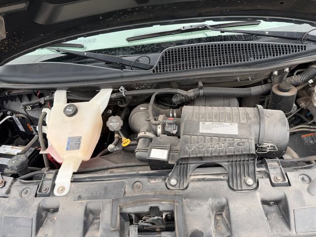 Used 2017 Chevrolet Express 2500 image 3