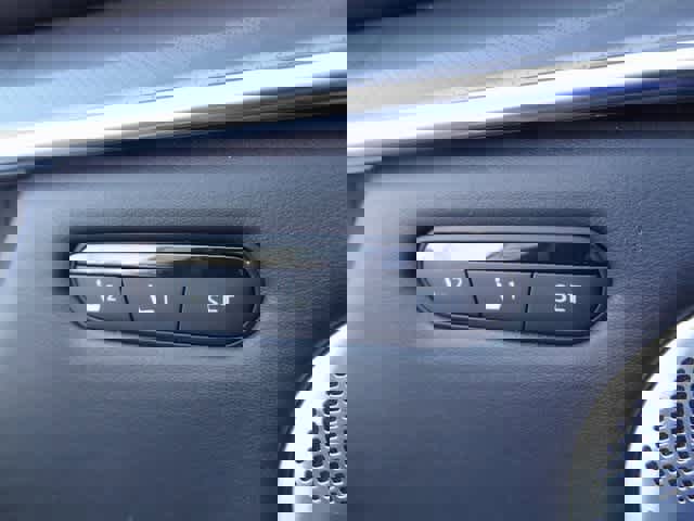 Certified 2025 INFINITI QX50 Luxe image 15