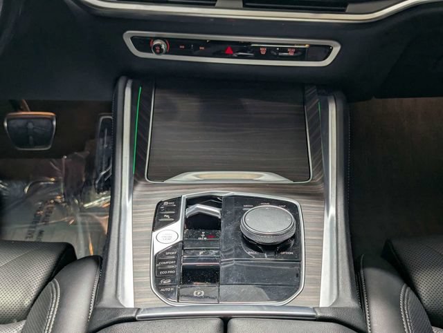 Used 2024 BMW X6 xDrive40i w/ Premium Package AWD/4WD image 12