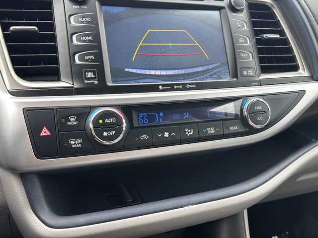 Used 2016 Toyota Highlander Limited image 31