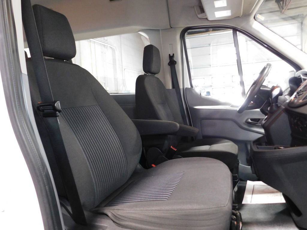 Used 2018 Ford Transit 150 XLT image 88