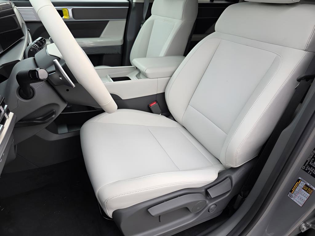 New 2026 Hyundai Santa Fe SE image 13