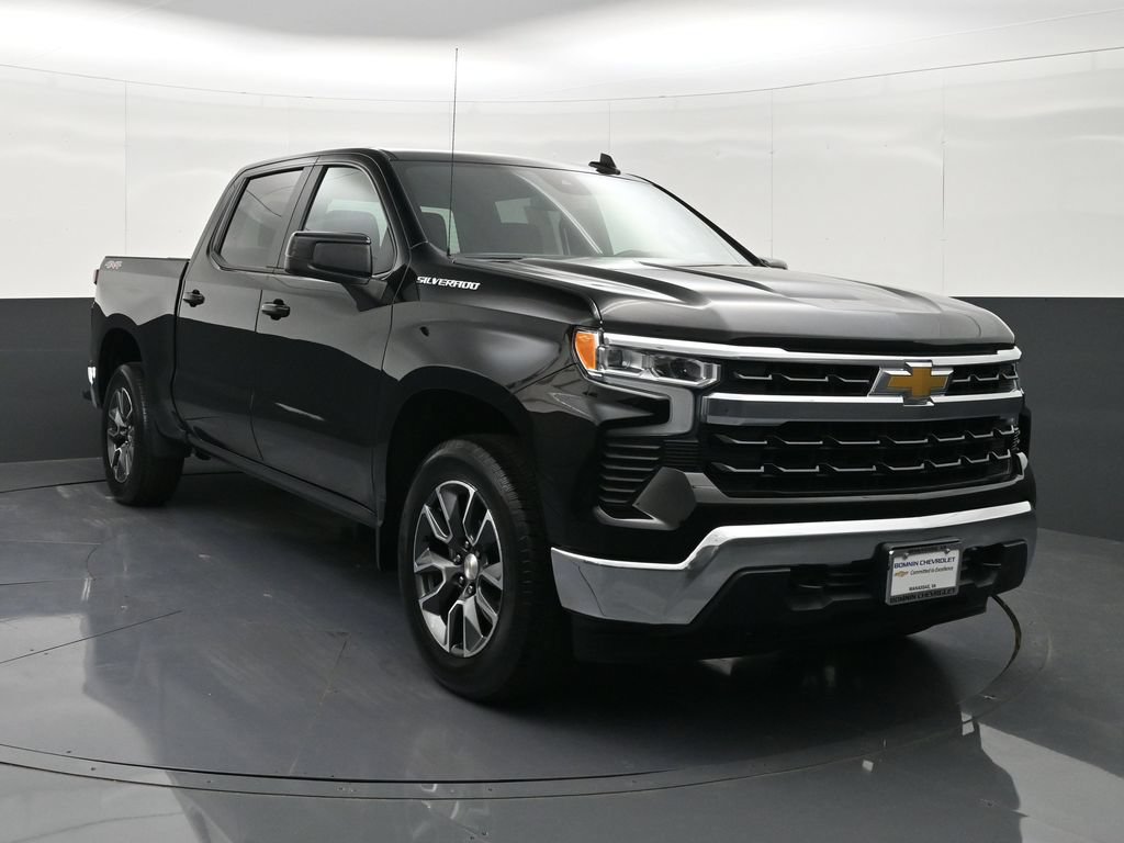 Used 2023 Chevrolet Silverado 1500 LT AWD/4WD image 7