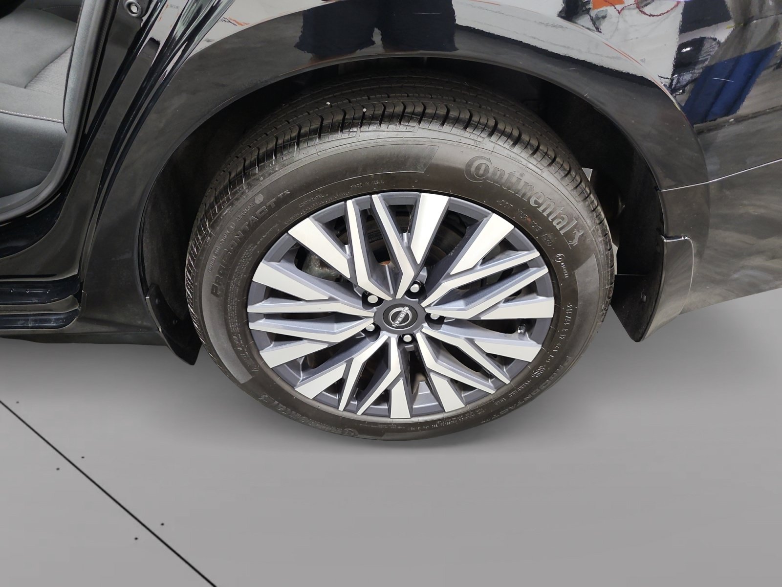 Used 2024 Nissan Altima 2.5 SV AWD/4WD image 14