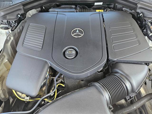 Used 2025 Mercedes-Benz GLC 350e 4MATIC image 22