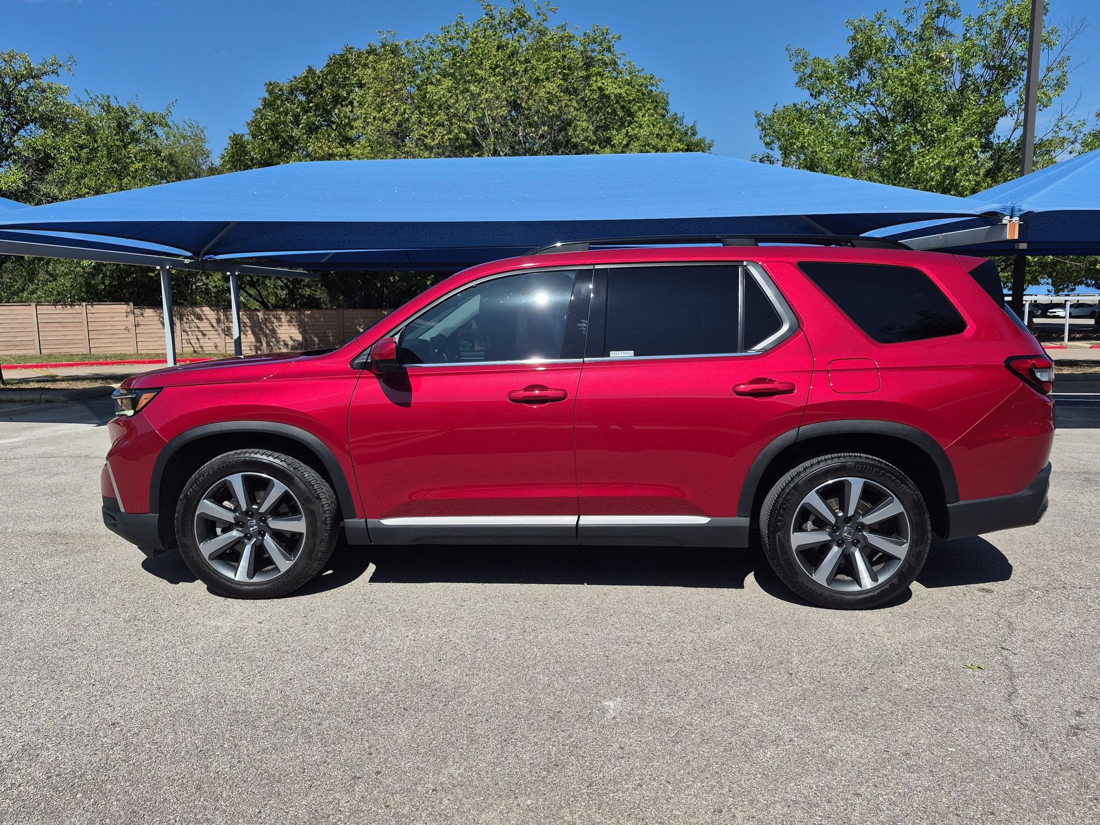 Certified 2025 Honda Pilot Elite image 6