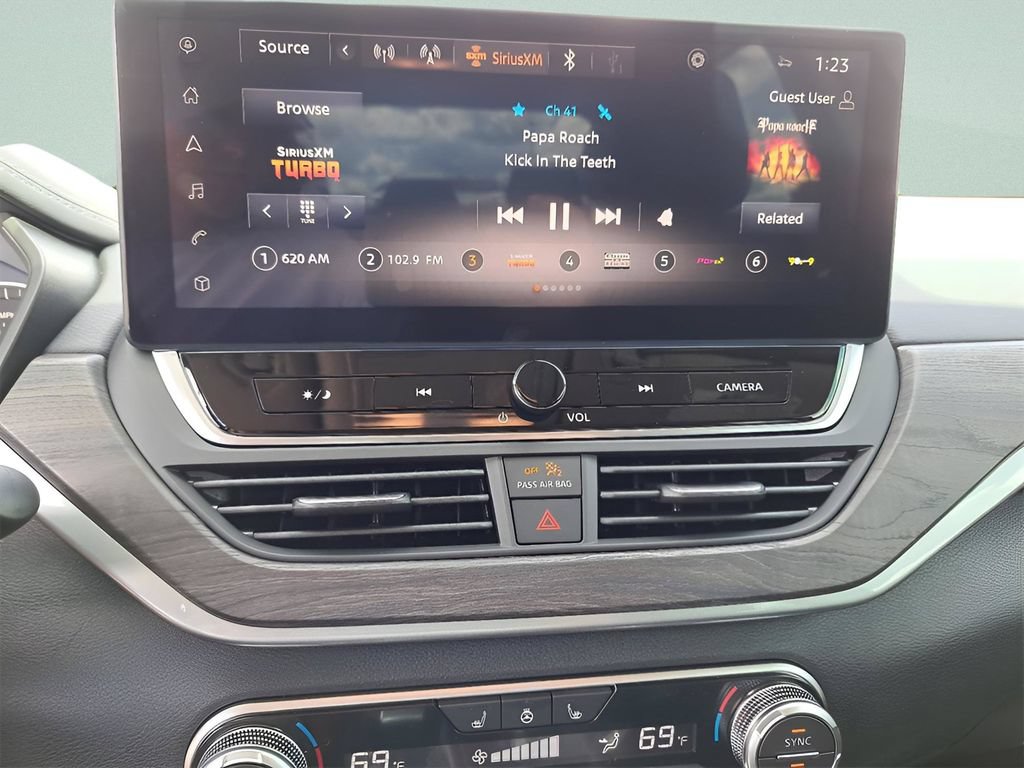 New 2025 Nissan Altima 2.5 SL FWD image 27