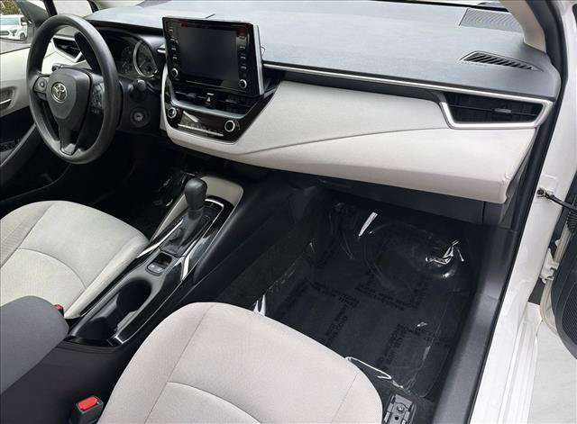 Used 2020 Toyota Corolla LE FWD image 26